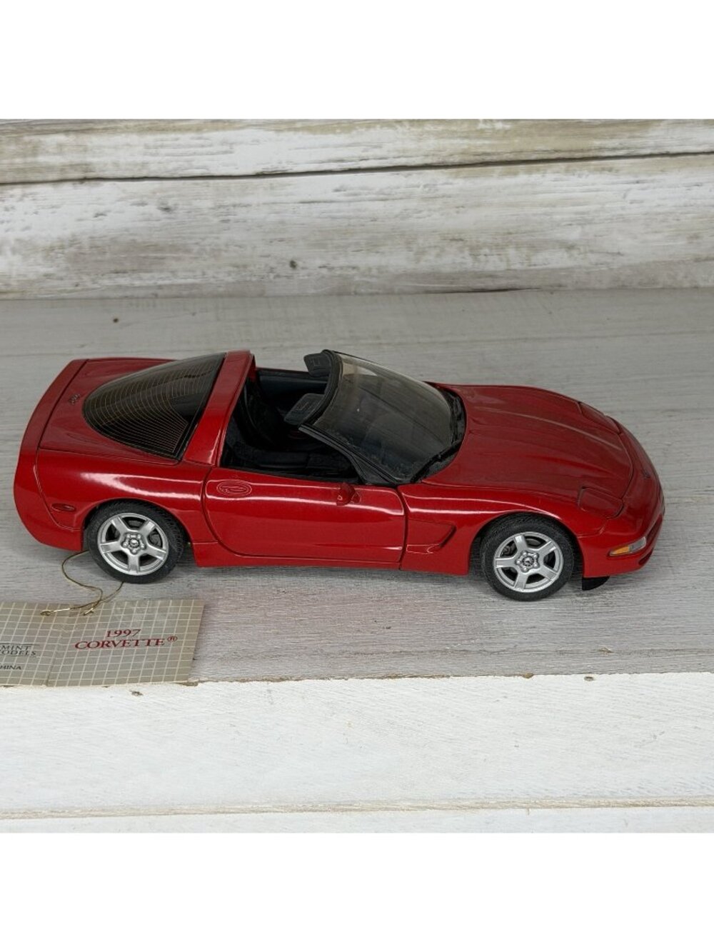 Franklin Mint Precision Models 1997 Corvette 1:24 Scale Missing Driver Mirror GC
